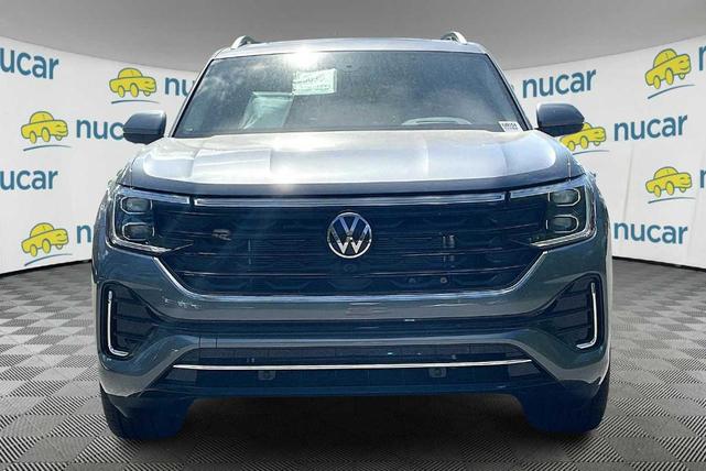 Photo of 2025 Platinum Gray Metallic Volkswagen Atlas