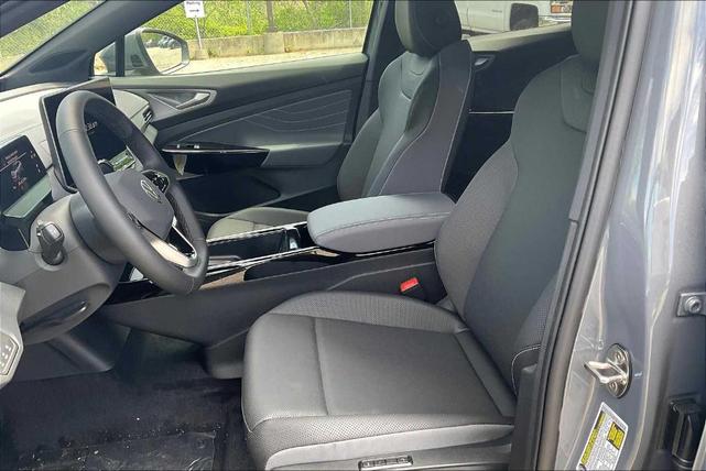 Photo of 2025 Pure Gray Volkswagen ID.4