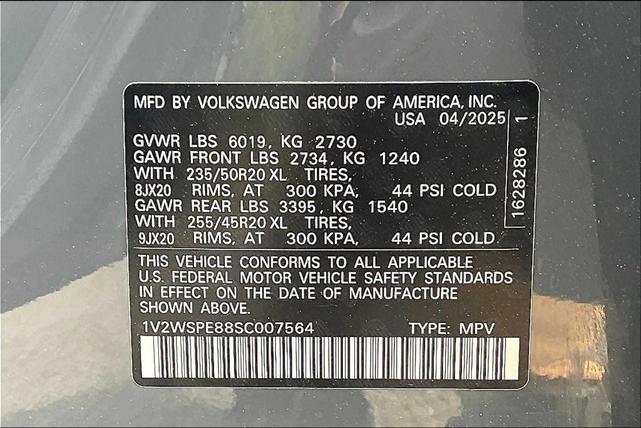 Photo of 2025 Pure Gray Volkswagen ID.4