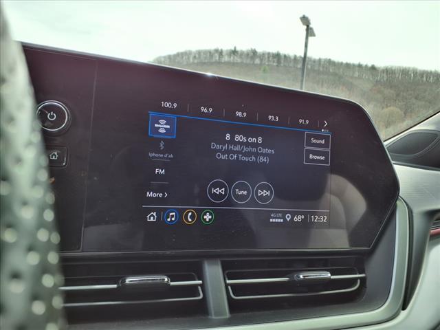 Photo of 2024 Mosaic Black Metallic Chevrolet Trax
