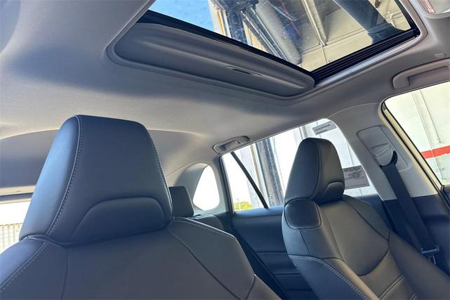Photo of 2025 Wind Chill Pearl Toyota RAV4 Hybrid