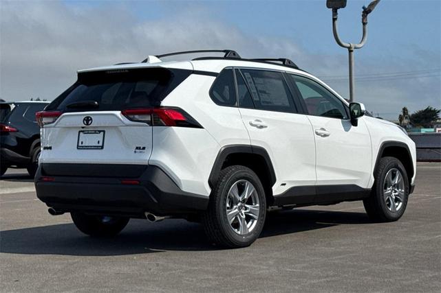 Photo of 2025 Ice Cap Toyota RAV4 Hybrid