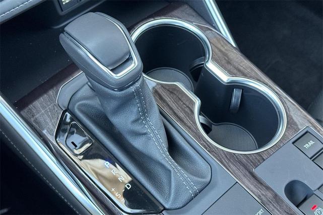 Photo of 2025 Heavy Metal Toyota Highlander Hybrid
