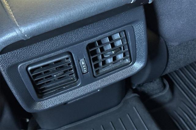 Photo of 2024 Coastal Gray Metallic Toyota Venza