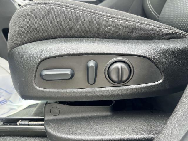 Photo of 2024 Summit White GMC Terrain