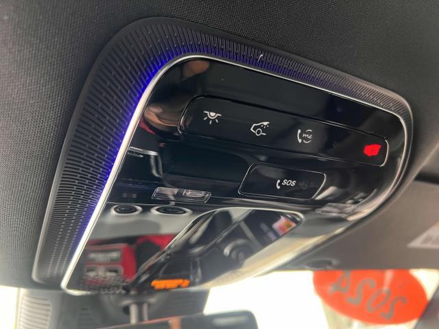 Photo of 2024 Wh Mercedes-Benz GLC 300