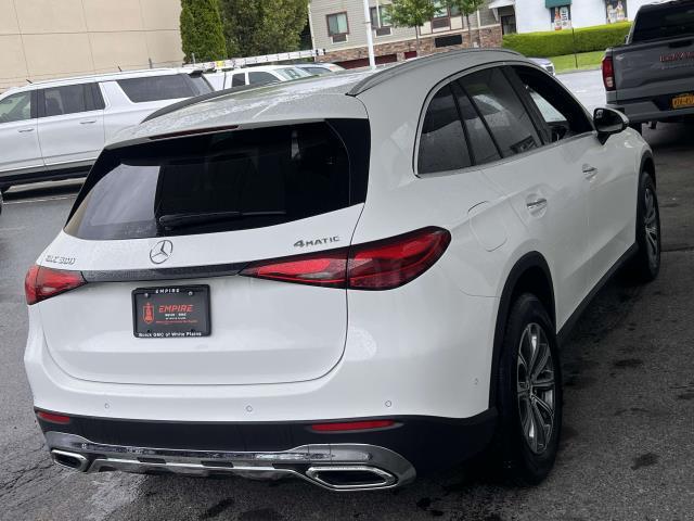 Photo of 2024 Wh Mercedes-Benz GLC 300