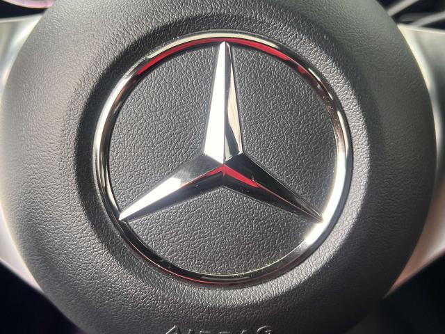 Photo of 2024 Wh Mercedes-Benz GLC 300