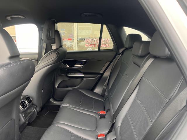 Photo of 2024 Wh Mercedes-Benz GLC 300