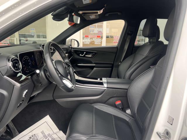 Photo of 2024 Wh Mercedes-Benz GLC 300