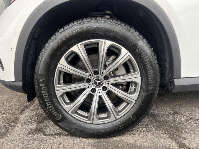 Photo of 2024 Wh Mercedes-Benz GLC 300