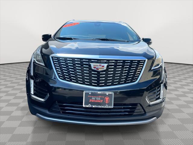 Photo of 2023 Stellar Black Metallic Cadillac XT5