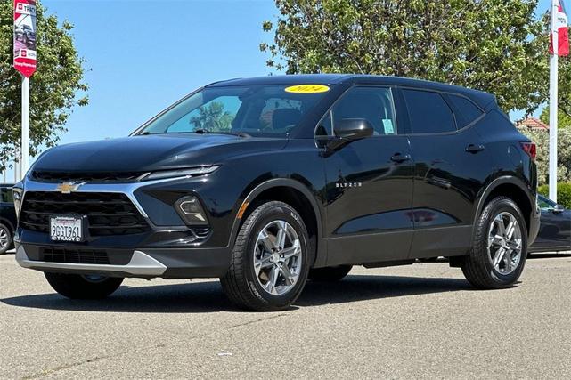 Photo of 2024 Black Chevrolet Blazer