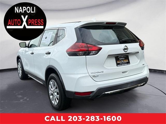 Photo of 2018 Glacier White Nissan Rogue