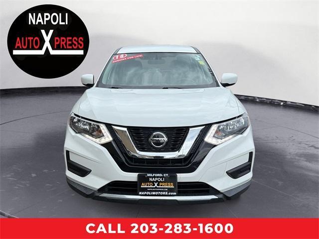 Photo of 2018 Glacier White Nissan Rogue