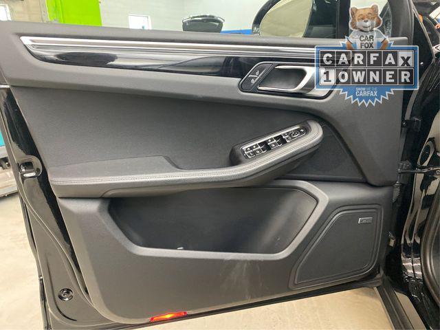Photo of 2021 Black Porsche Macan
