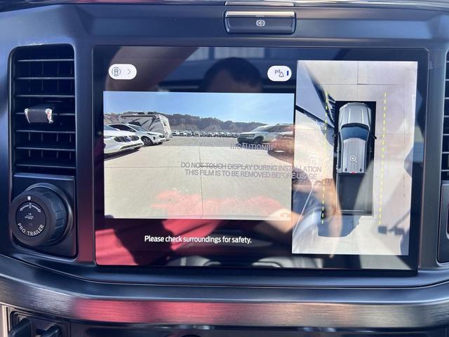 Photo of 2025 Oxford White Ford F-350