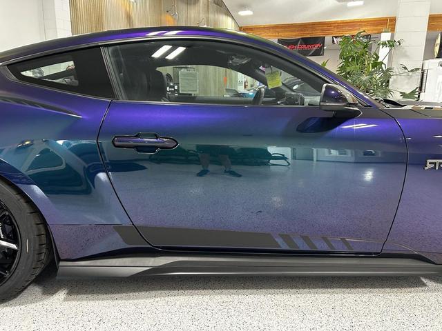 Photo of 2025 Shadow Black Ford Mustang