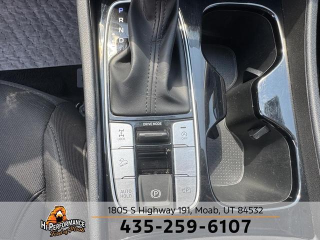 Photo of 2024 White Pearl Hyundai TUCSON
