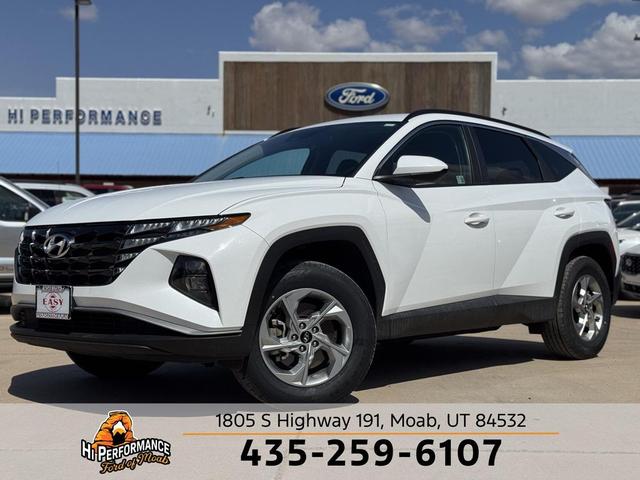 Photo of 2024 White Pearl Hyundai TUCSON