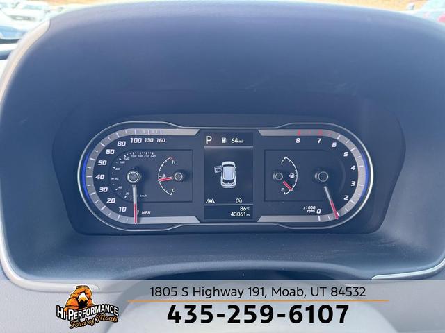 Photo of 2024 White Pearl Hyundai TUCSON