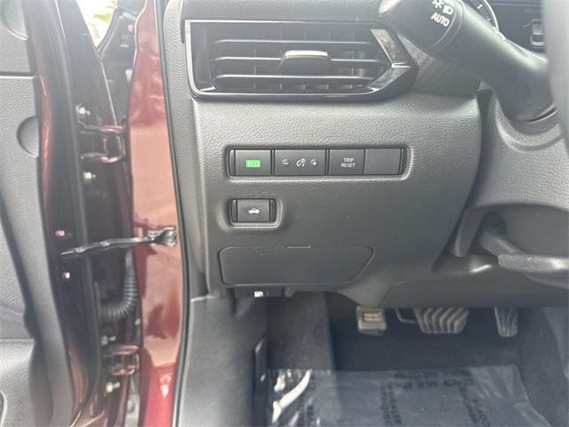 Photo of 2021 Rosewood Metallic Nissan Sentra