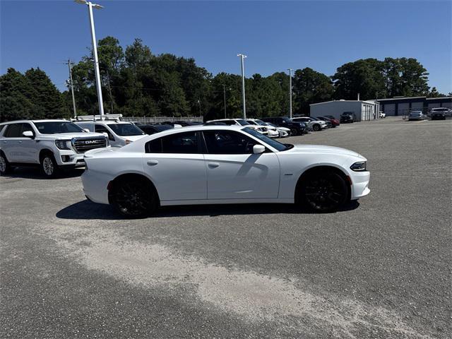 Photo of 2016 Bright White Clearcoat Dodge Charger