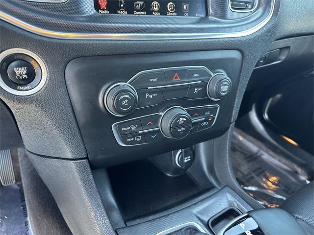 Photo of 2016 Bright White Clearcoat Dodge Charger