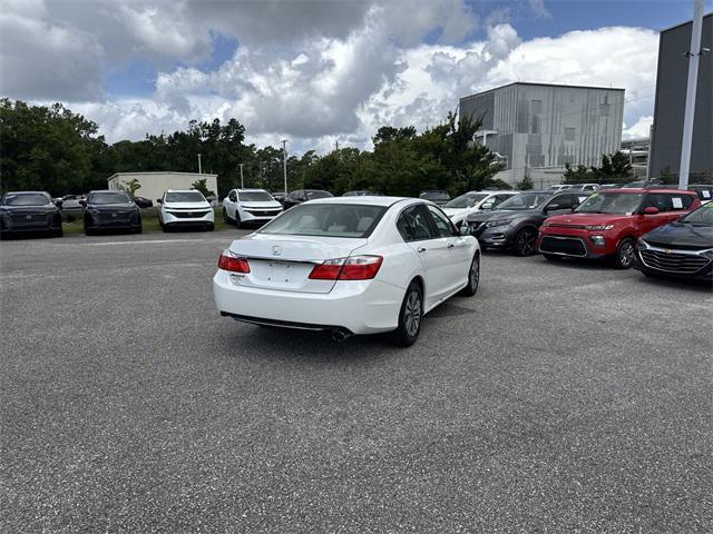 Photo of 2014 White Orchid Pearl Honda Accord