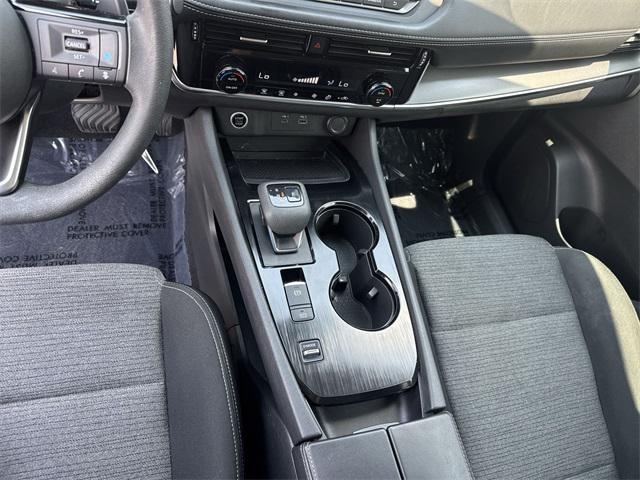Photo of 2022 Gun Metallic Nissan Rogue