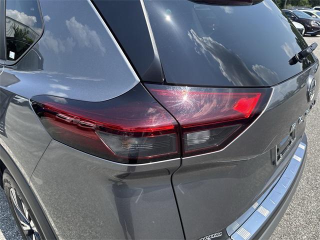 Photo of 2022 Gun Metallic Nissan Rogue