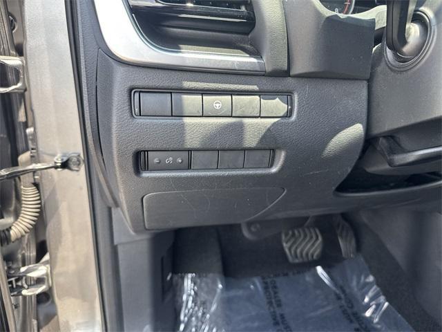 Photo of 2022 Gun Metallic Nissan Rogue