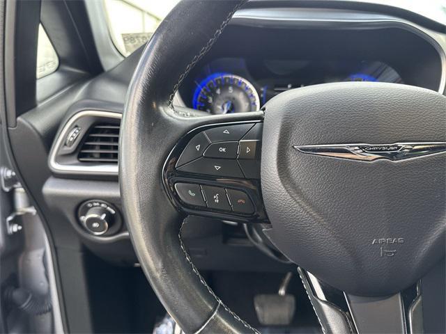 Photo of 2019 Billet Silver Metallic Clearcoat Chrysler Pacifica