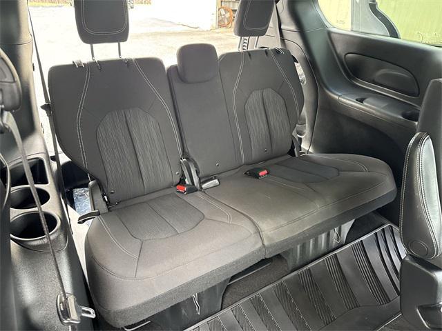 Photo of 2019 Billet Silver Metallic Clearcoat Chrysler Pacifica