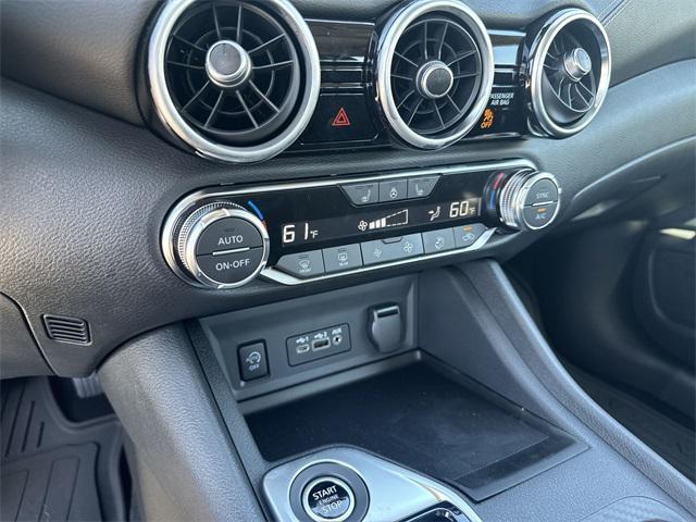Photo of 2025 Super Black Nissan Sentra