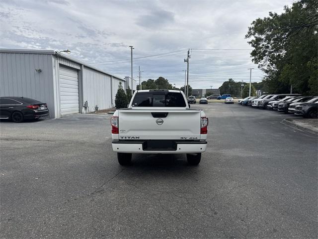 Photo of 2024 Glacier White Nissan Titan