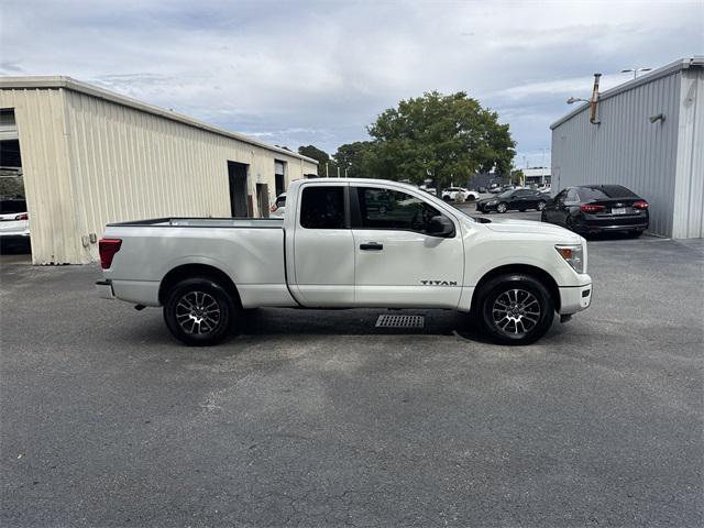 Photo of 2024 Glacier White Nissan Titan