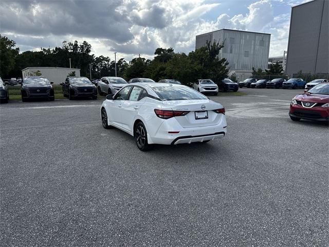 Photo of 2025 Aspen White Tricoat Nissan Sentra