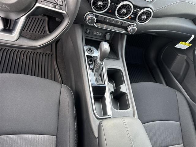 Photo of 2025 Aspen White Tricoat Nissan Sentra