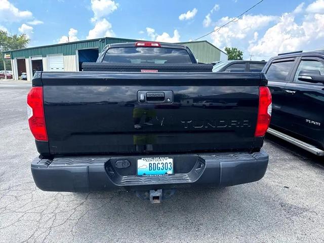 Photo of 2016 Black Toyota Tundra