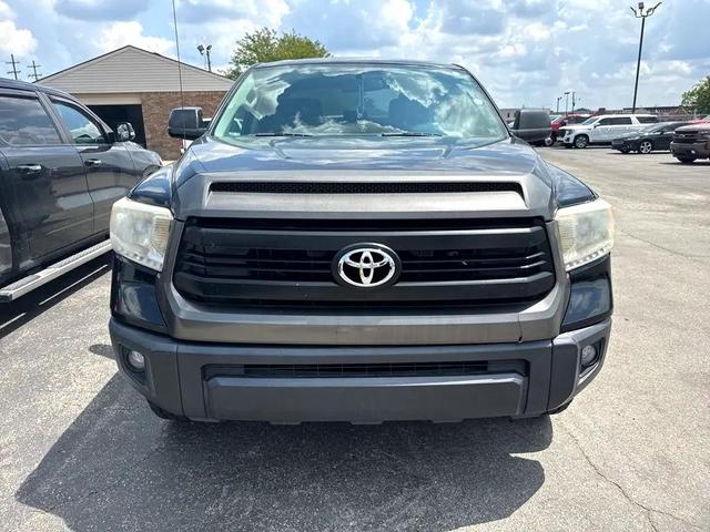 Photo of 2016 Black Toyota Tundra