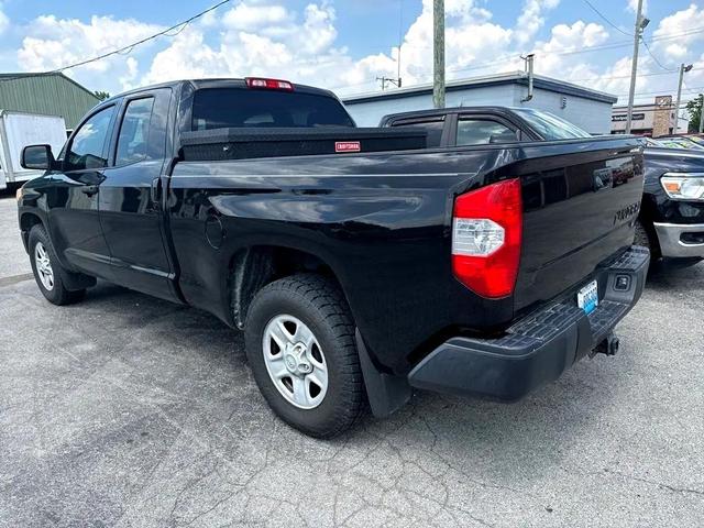 Photo of 2016 Black Toyota Tundra
