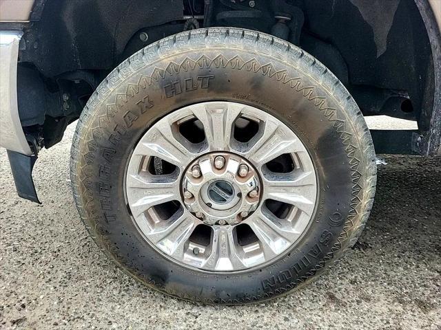 Photo of 2019 White Ford F-350