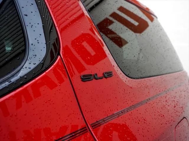 Photo of 2021 Red GMC Acadia