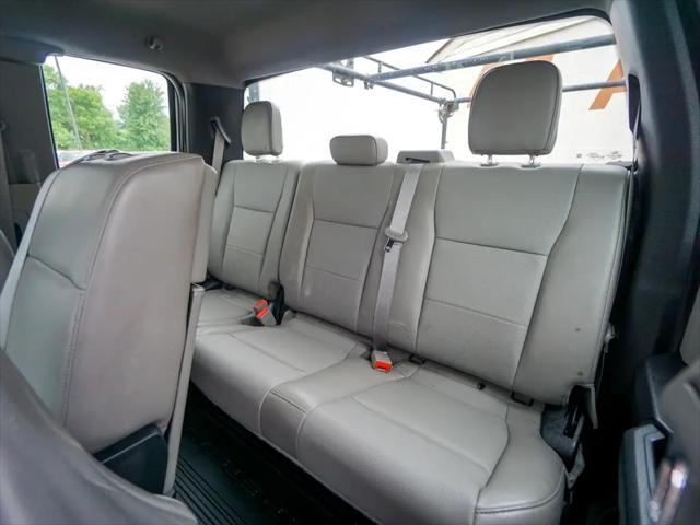 Photo of 2019 Oxford White Ford F-350