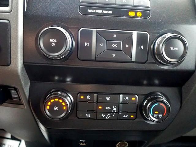 Photo of 2019 Oxford White Ford F-350