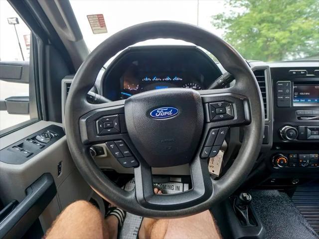 Photo of 2019 Oxford White Ford F-350