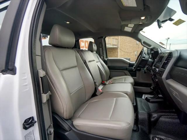 Photo of 2019 Oxford White Ford F-350
