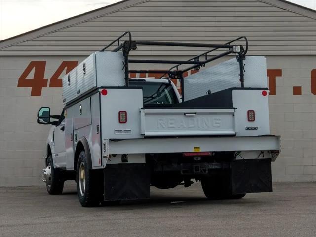 Photo of 2019 Oxford White Ford F-350