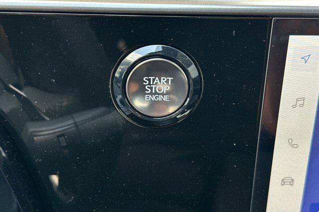 Photo of 2025  Lexus NX 250